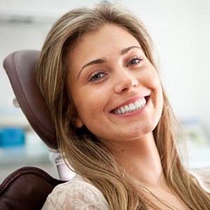 smiling-woman-square