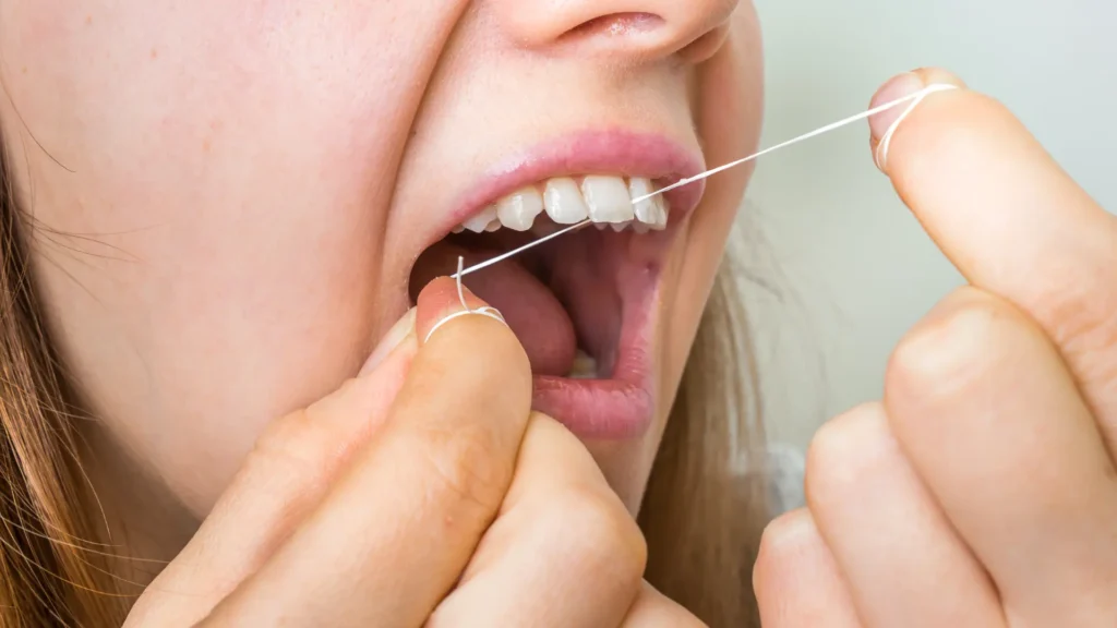 New Research Links Flossing to Alzheimer’s Prevention Image 2